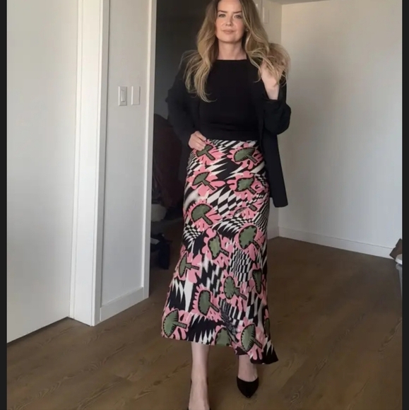 UNTITLED IN MOTION Lelaki Midi Skirt Boho Mushroom Print. Pink/green Multi. SM - Picture 3 of 16